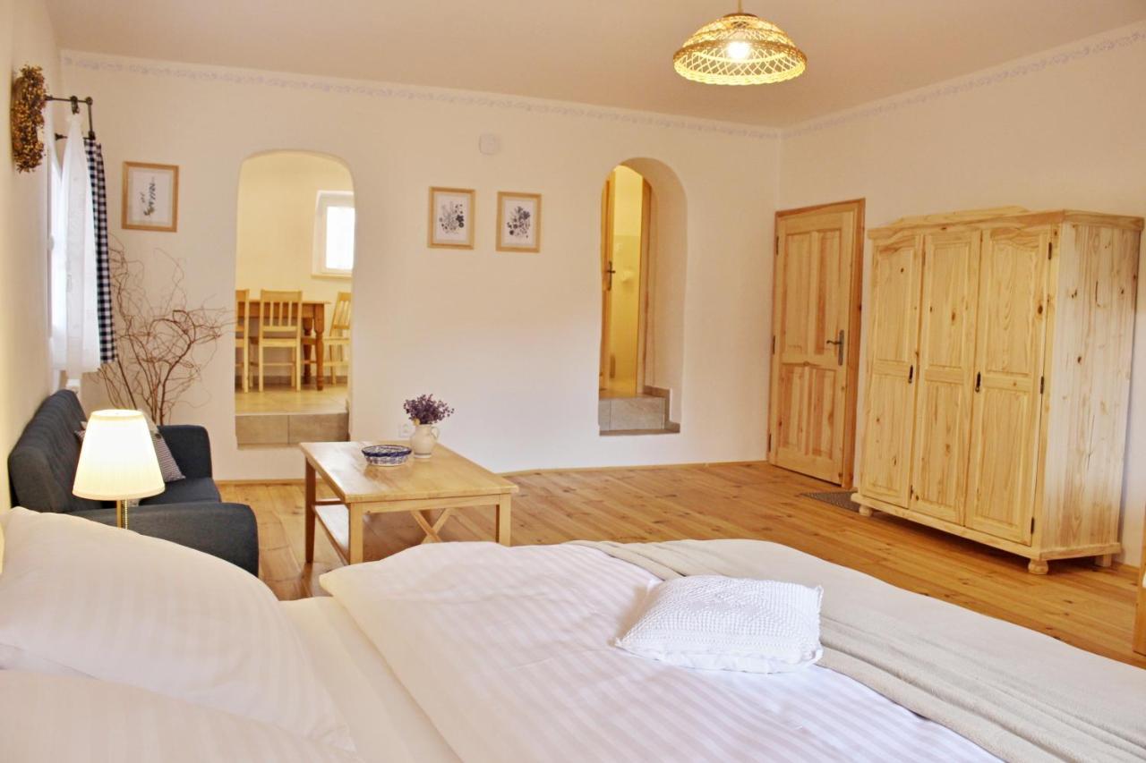 Apartmany Domestika Чески-Крумлов Экстерьер фото
